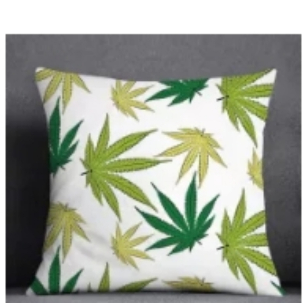 Set of 2 new pillow covers - Picture 2 of 2
